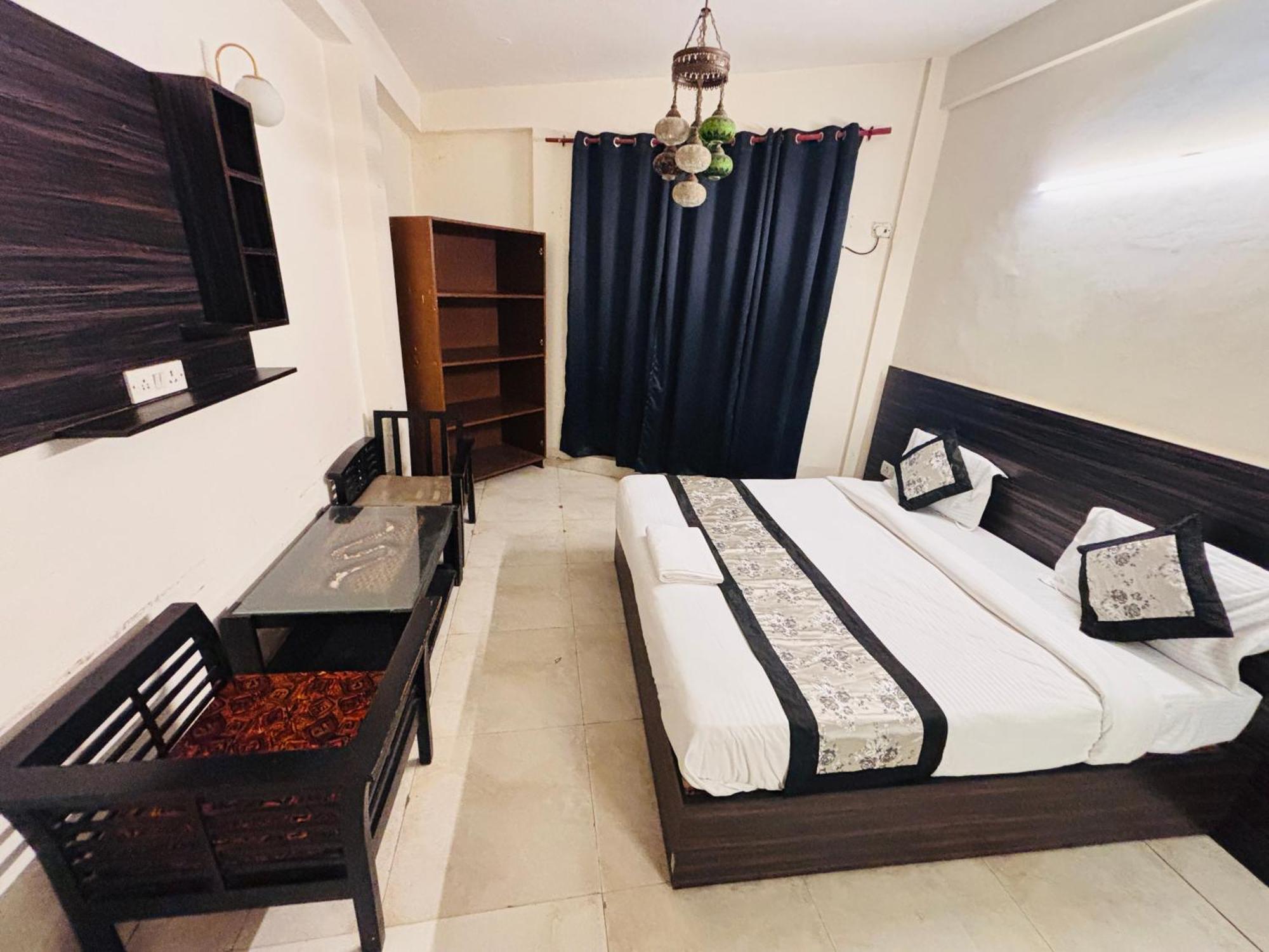 Hauz Khas Villa 新德里 外观 照片