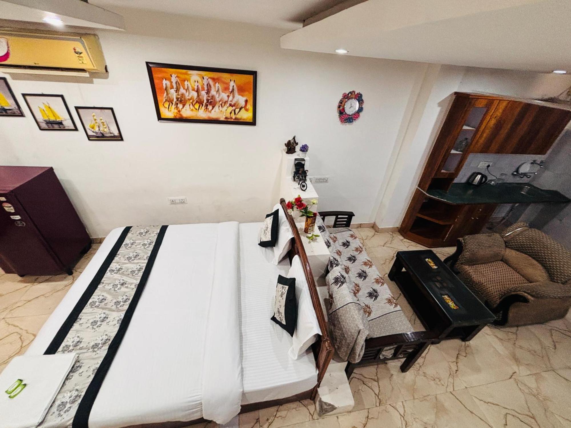 Hauz Khas Villa 新德里 外观 照片