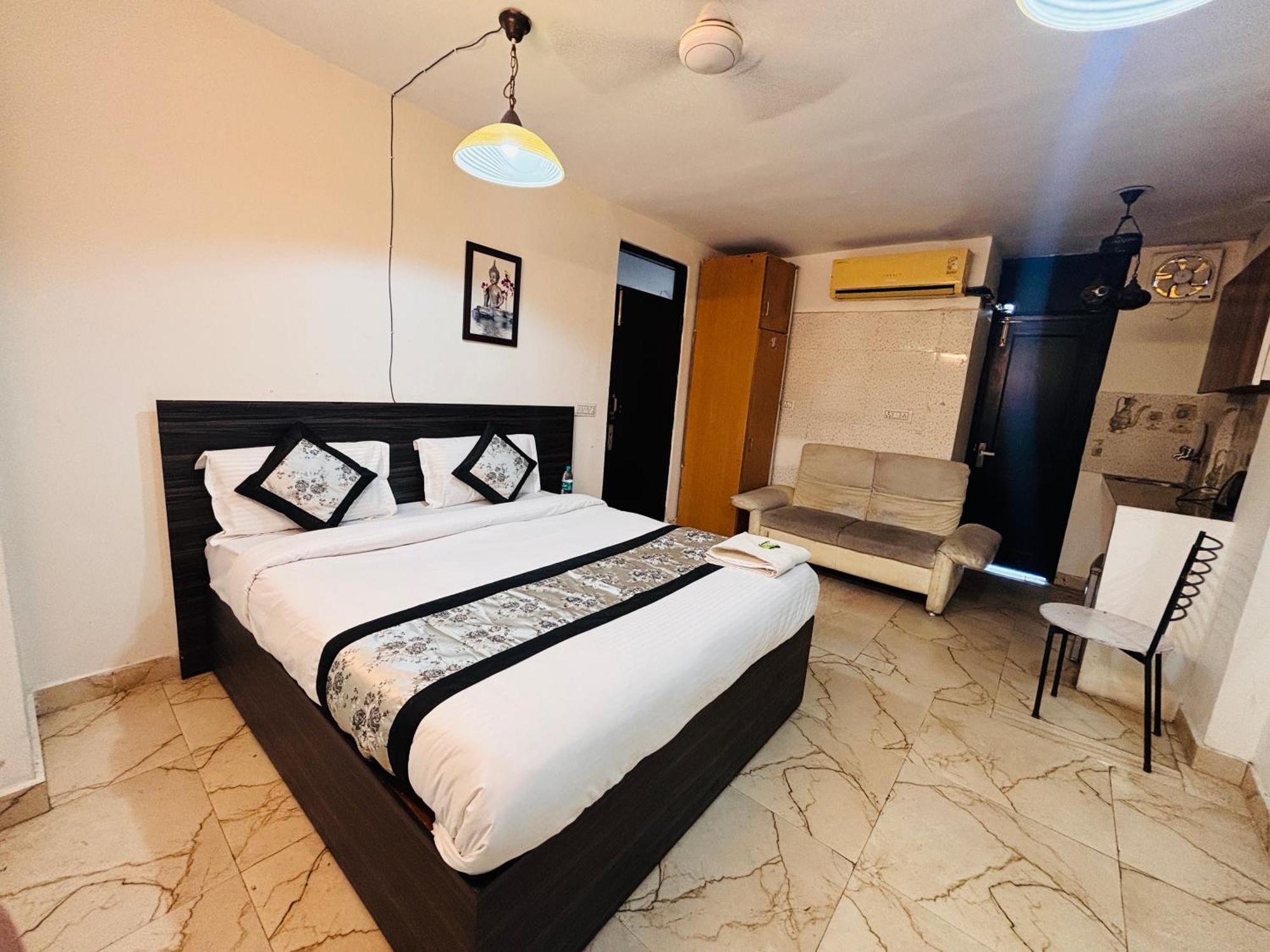Hauz Khas Villa 新德里 外观 照片