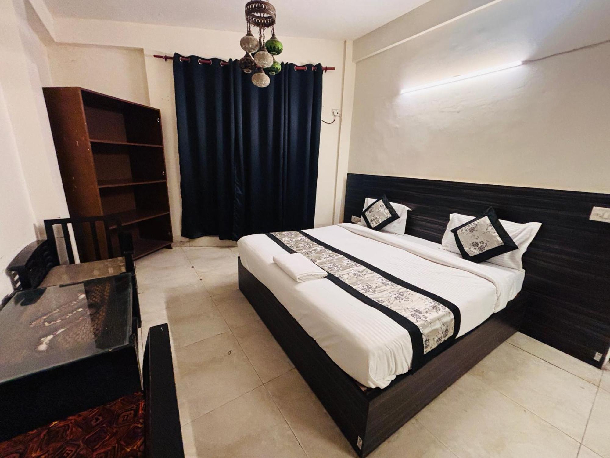 Hauz Khas Villa 新德里 外观 照片