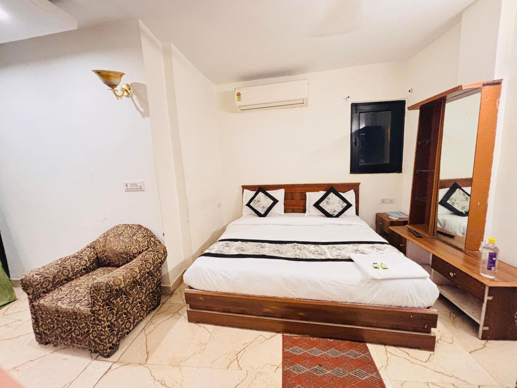 Hauz Khas Villa 新德里 外观 照片