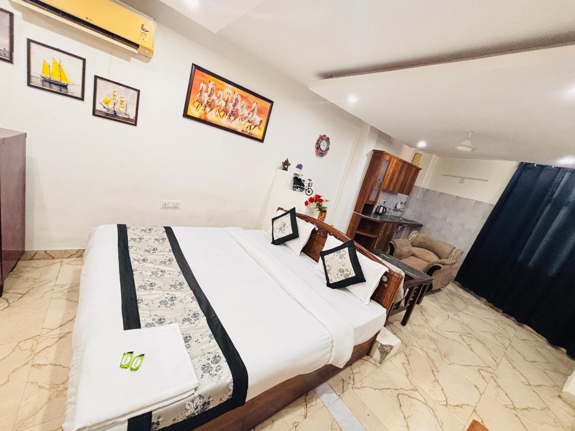 Hauz Khas Villa 新德里 外观 照片